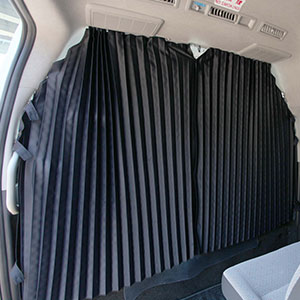 トヨタ　ハイエースコミューター　車内着替え用カーテン２